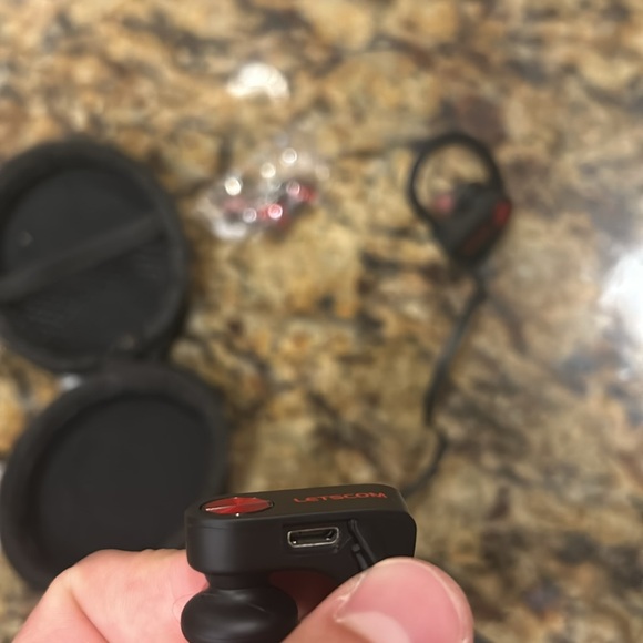Bluetooth wireless headphones. Red and black - Picture 4 of 10